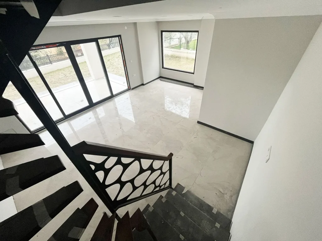 Pelitköy 715 - Bahçe Katı